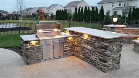 Five Reasons To Build Your Outdoor Dream Kitchen