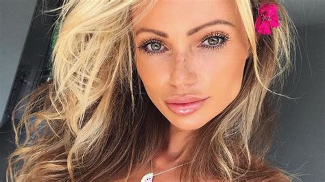 Did Abby Dowse Have Plastic Surgery Body Measurements Lips Boob Job