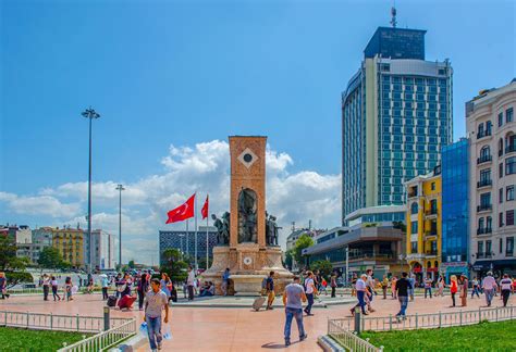 Everything About Istanbuls Taksim Square MEDU