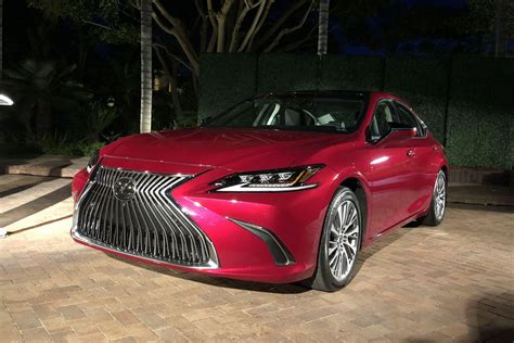 It offers more power, an improved suspension, and a the 2019 lexus es 350 is available in base, luxury, ultra luxury, and f sport trims. 2019 Lexus ES adds F Sport model and Apple CarPlay tech ...