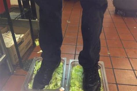 Burger King Employee Gets Busted By 4chan For Super Gross Lettuce Photo