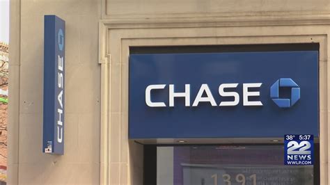 Chase Bank Opens First Branch In Western Massachusetts Youtube