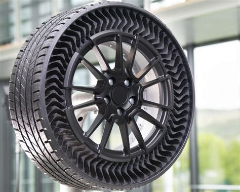 Michelin Gm Present New Airless Wheel Technology For Passenger Vehicles