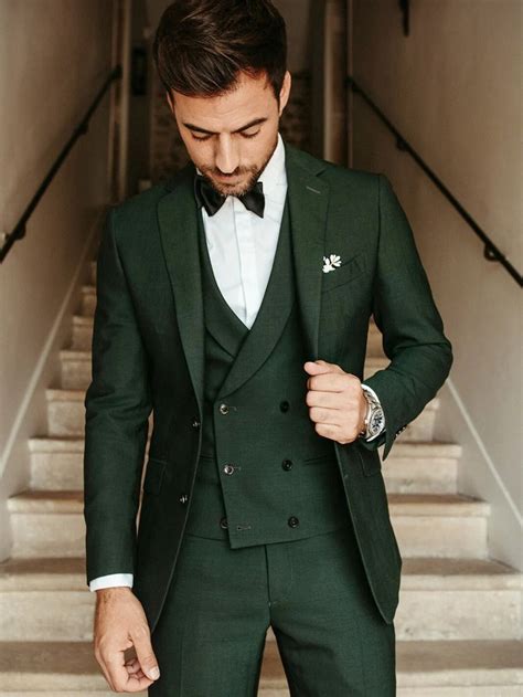 The Best Color Combinations To Wear With A Green Suit 2024