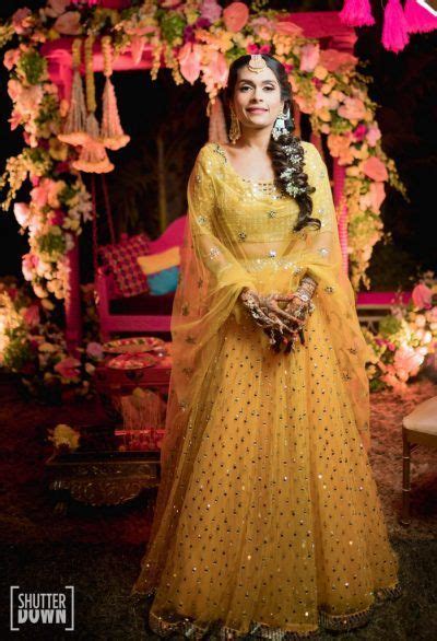 A Colourful Delhi Wedding With Stunning Decor And A Bride In Gorgeous Outfits Stylish Wedding