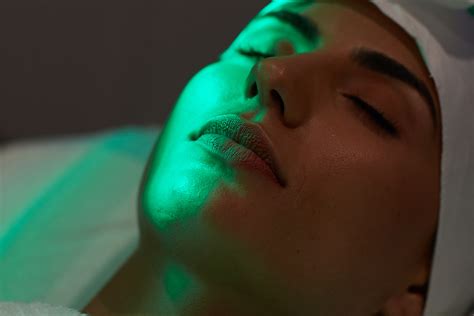 MAX 7 LED PHOTOTHERAPY  Skin by Lidia Nova