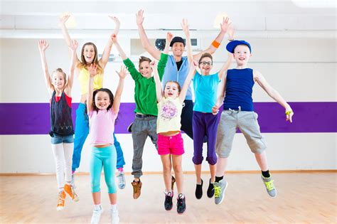 3 Ways Kids Dance Classes Benefit Early Development The Little Gym
