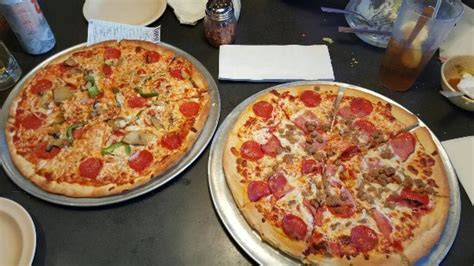 Pizza Parlor Kingsville Menu Prices And Restaurant Reviews Tripadvisor