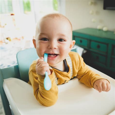 5 Tips For Teething Babies Child Development Continuum Pediatrics