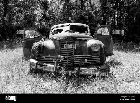 Abandoned Classic Car High Resolution Stock Photography And Images Alamy