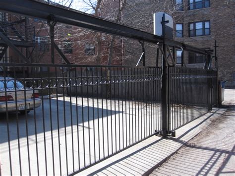 Parking Gate Systems Chicago Il Automatic And Manual Gates For Businesses