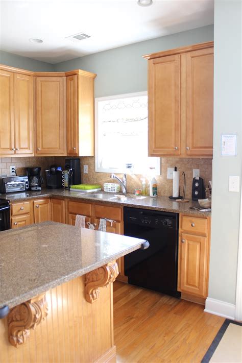 Rental kitchen makeover under $500 (with peel and stick wallpaper!) Ten June: How to Update A Rental Kitchen With Peel + Stick ...