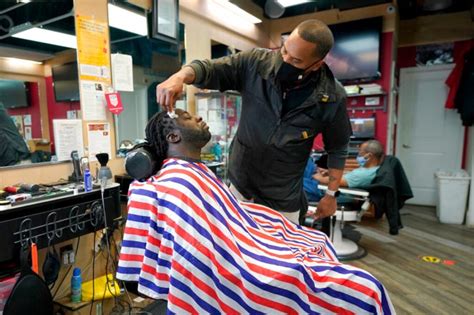Artists Barbers Help Defy Vaccine Myths For People Of Color