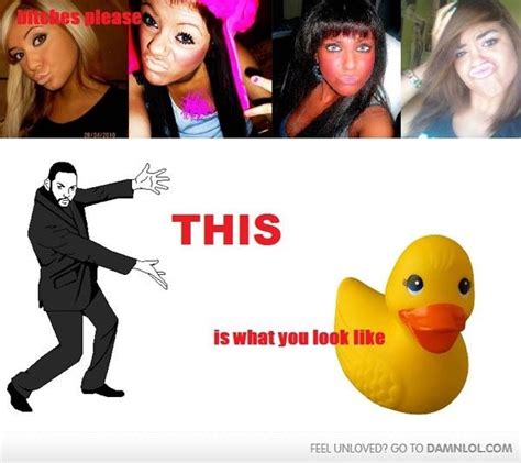 Look Ladies Duck Face Giggle Laugh Out Loud