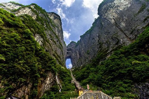 4 Days Zhangjiajie National Forest Park And Tianmen Mountain Tour