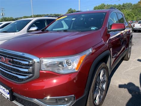 Pre Owned 2017 Gmc Acadia Slt 2 4d Sport Utility In Staunton G19181a