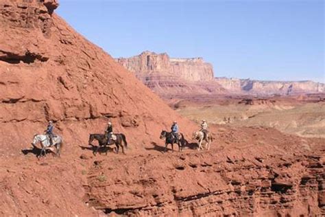San Rafael Swell Horseback Riding Trips Hondoo Rivers And Trails
