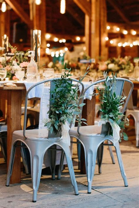Dieser pinnwand folgen 154 nutzer auf pinterest. Metal Sweetheart Chairs with Greenery - https://www ...
