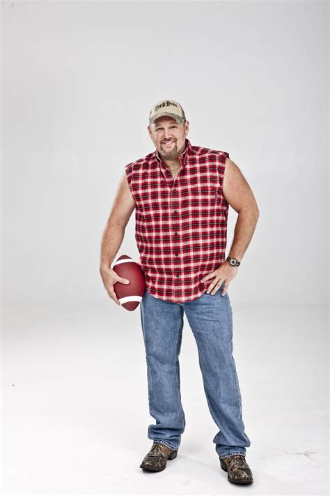 Larry The Cable Guy Shares His Tailgate Signature Beanie Weenie