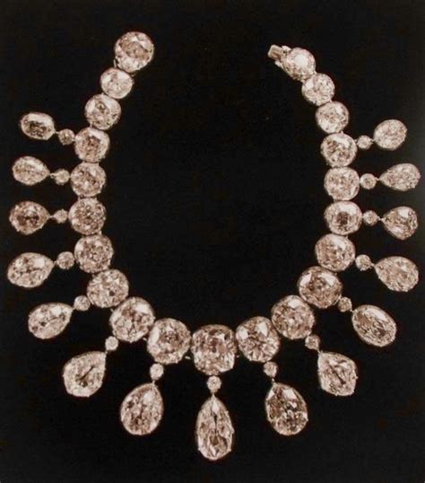 Tesoro Romanov 457 Carati Di Diamanti Royal Jewelry Fine Jewelry