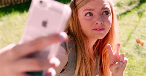 Eighth Grade Directed By Bo Burnham Is An Astonishingly Great Movie Vox