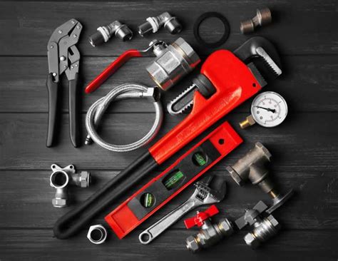 Basic Tools Every True Plumber Needs In His Set