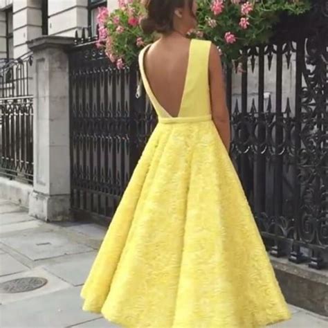 The thing is that a simple one knotty frock yellow dress is all that you need to look fantastic on a wedding without spending too much wedding guest dresses for summer 2018 are all about pastel hues and flowers. Fabulous Wedding Guest Dress Light Yellow Sexy Plunging ...