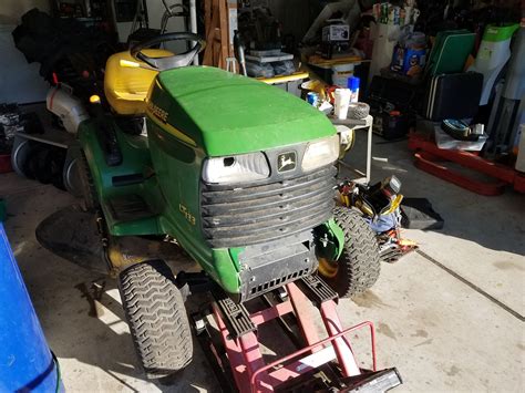 John Deere Lt133 Lawn Tractor With Kohler 13 Horsepower Ohv Engine For