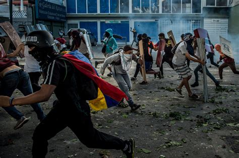 Venezuelas Opposition Battling Nicolás Maduro Suffers A Crippling Blow The New York Times