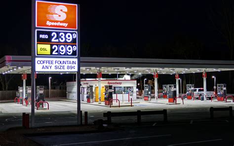 General Managers At Speedway Gas Stations Sue For Overtime Pay