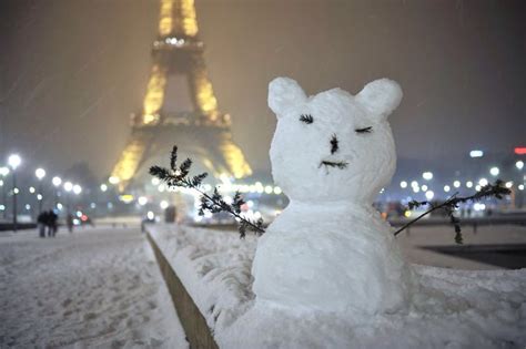 Eiffel Tower Closed As Biggest Snowfall Since 1987 Paralyzes Paris