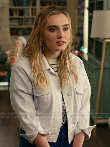 Taylors White Cropped Denim Jacket On American Housewife Taylor