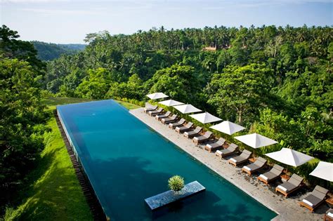 The Worlds Best Infinity Pools