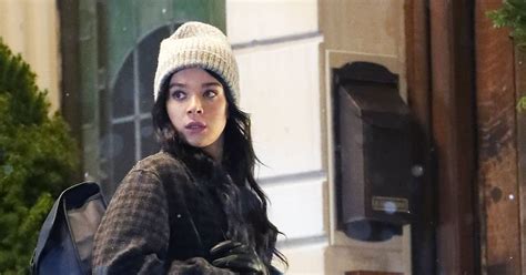 Dc Comics And Arrowverse Hailee Steinfeld On Set For Night Scene Hawkeye Marvel Tv Show