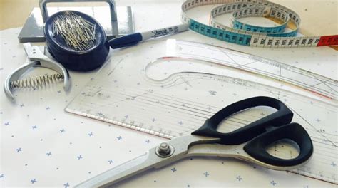 Become A Dressmaker Introduction To Pattern Cutting Funzing