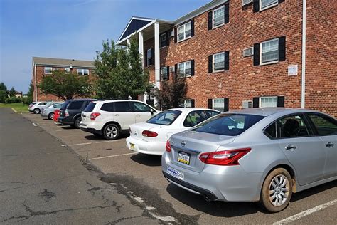 Croydon Station Apartments - 909 Bristol Pike | Croydon, PA for Rent
