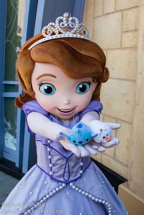 Princess Sofia The First At Disney Character Central Disney Girl
