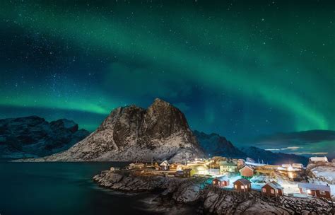 Norways Northern Lights Aurora Borealis Cruise With Hurtigruten