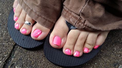 My Toes Are Pink Awesomnesslol666 Flickr