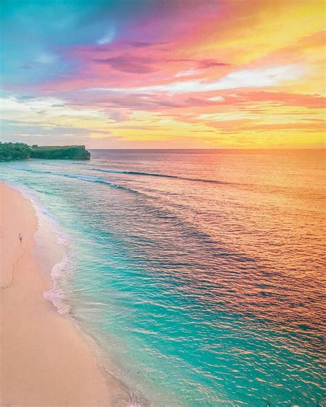 Pin by Om Abdou on طبيعة خلابة Pastel sunset Beach wallpaper Sky aesthetic