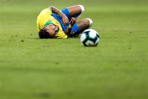 Neymar é Cortado Da Seleção Brasileira Por Lesão No Tornozelo Tribuna