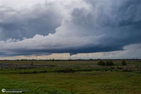 Weather Service Warns Of Tornadoes And Funnel Clouds In Sacramento Area