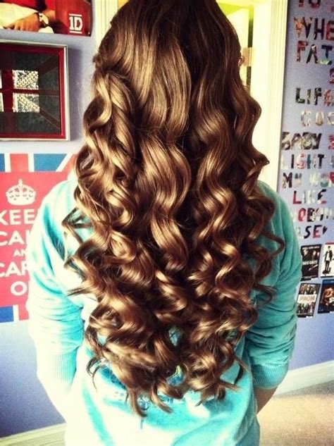 16 Hottest Curly Hairstyles For The Season Pretty Designs