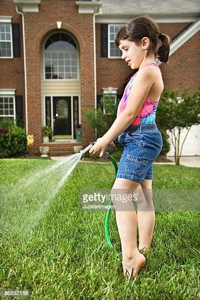 girl squirting photos et images de collection getty images