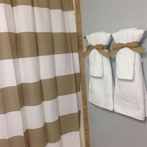 A really cute idea is to keep the towels on a ladder. Bathroom staging to sell your home. Neutral colors, crisp ...