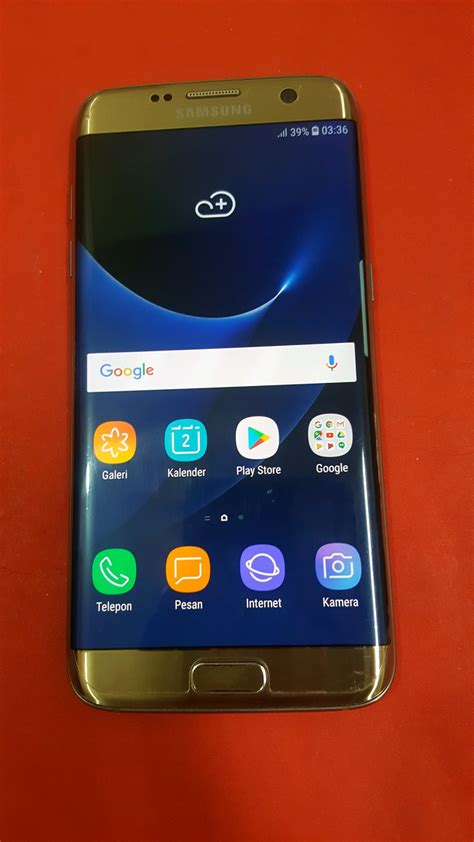Samsung galaxy s7 edge g935f 4gb 32gb octa core android 6.0 4g lte smartphone. Jual Samsung Galaxy S7 edge Gold sein di lapak Raka Tiara ...