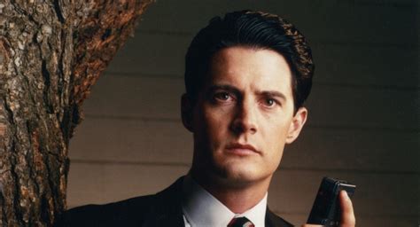 David Lynchs Weird Wonderful Twin Peaks Returns To Blu Ray This July