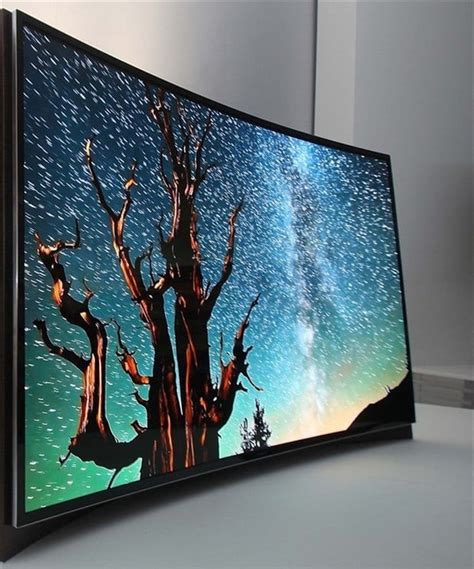 Samsung Unveils The Worlds First Curved Oled Screen