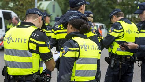 Politiewerk Is Meer Dan Alleen Blauw Op Straat Het Parool