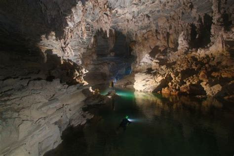 The Largest Cave In The World The Son Doong Cave In Vietnam Opens For